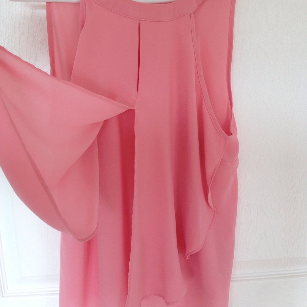 Pink top - Picture 3 of 5
